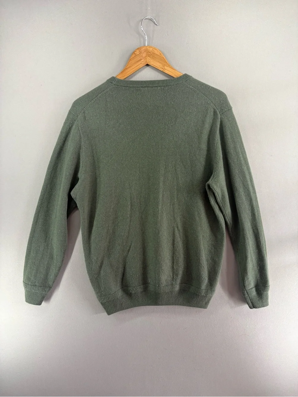J. Crew 100% Cashmere Crewneck Green Sweater Size Medium Designer Preppy